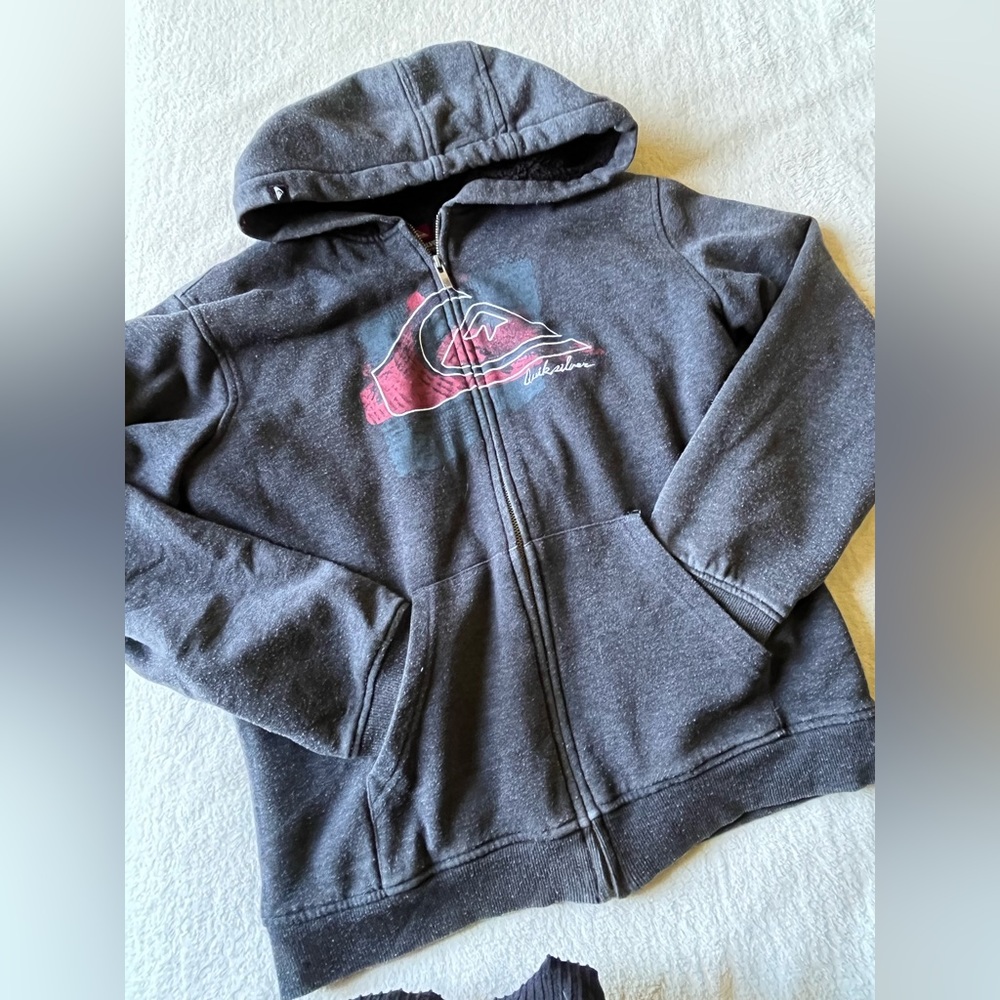 Hooded Quicksilver sweat/jacket with lining, boys XL, gray, good used condition.